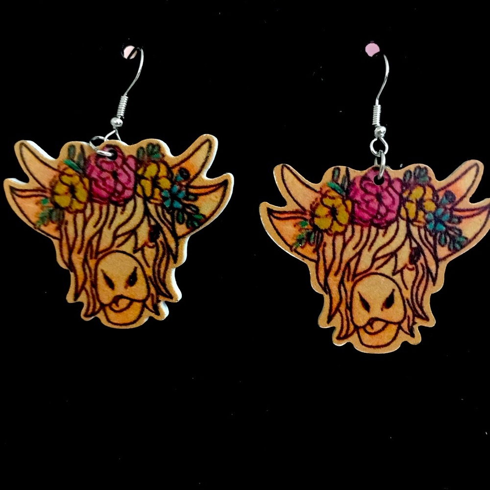 Earrings of the cute Highland Cow western style, NWOT